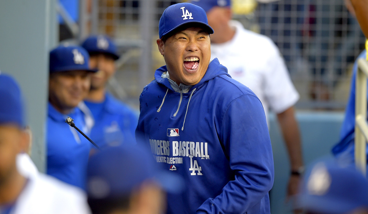 LA Dodgers sign top Korean high school pitching prospect Jang Hyun